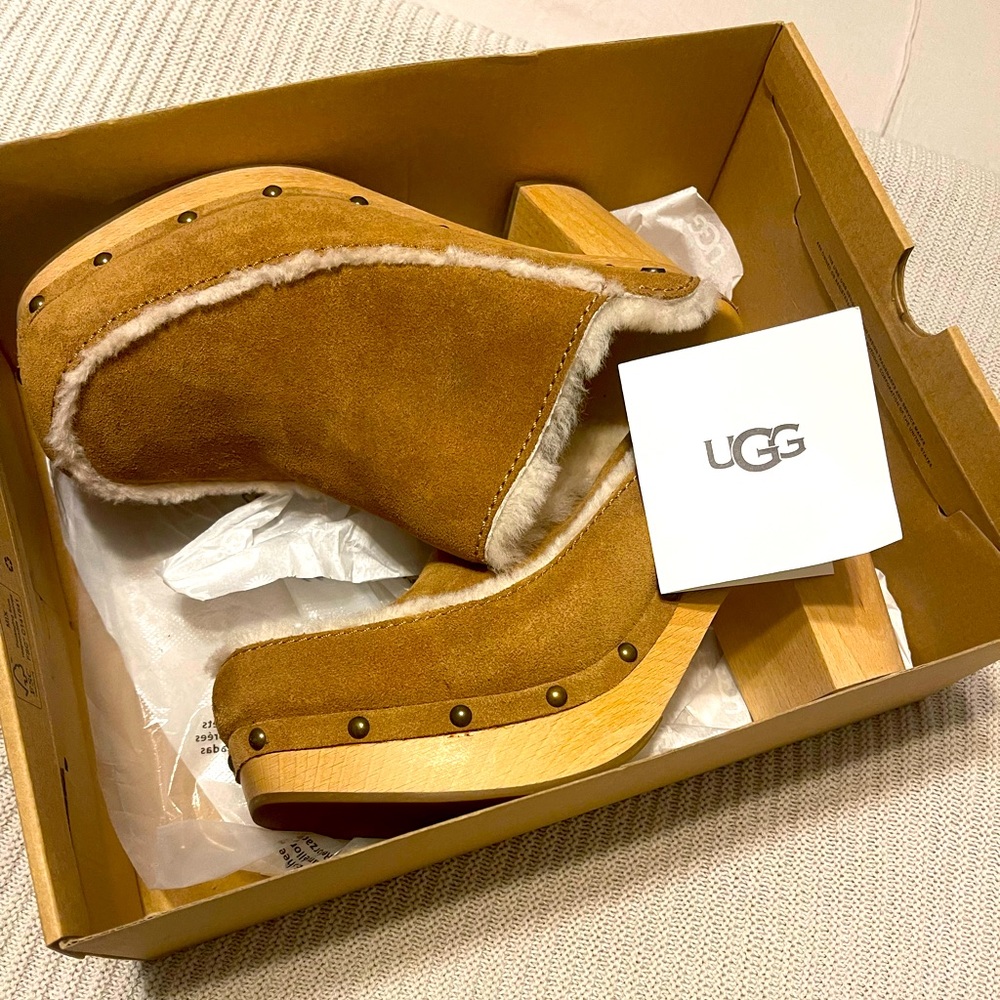 UGG clogs size 10